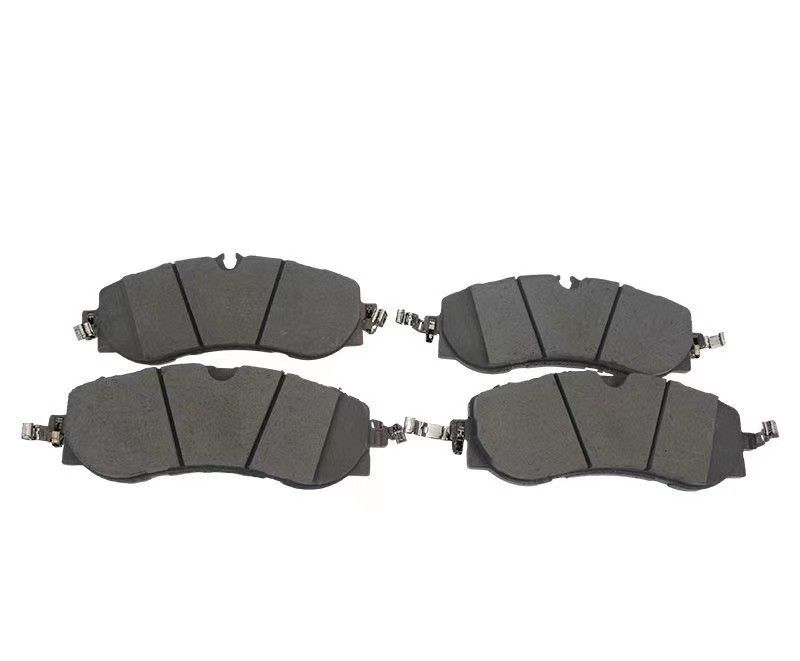 Acessórios completos Peças de automóvel original pastilhas de travão Sistema de travagem para LiXiang L9 L8 L7 UM carro testado Alta 100% satisfação