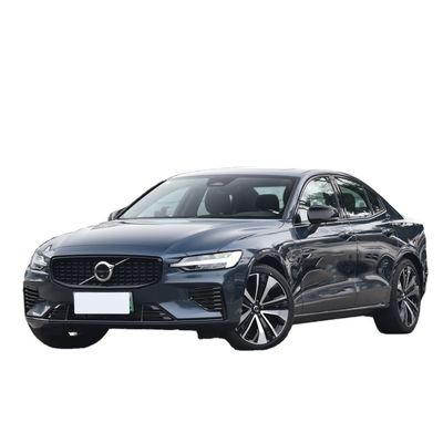 Bom preço. Experimente o melhor de ambos os mundos com o Volvo S60 de Alta Velocidade de Longo Alcance e híbrido plug-in de 2023 on-line