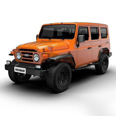 Bom preço. BAIC BJ 212 Small Size SUV 2.4T Máximo 211 cavalos de potência L 4 Carro a gasolina com 6 caixa de velocidades Velocidade máxima 150KM/H Carro a gasolina Carro manual 4WD on-line