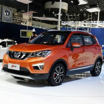 Bom preço. 2023 Changan Cs15 Ev 55kw Motor 450/530km Range Versão completa 0km Carro usado com dentro de 4100 * 1740 * 1630mm on-line