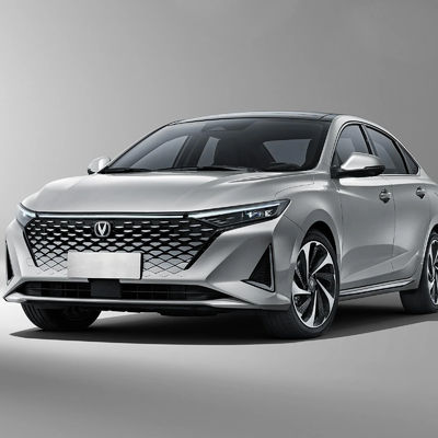 Bom preço. Tipo de energia Motor a gasolina Changan Raeton PLUS 210KM/H 1.5T Tração dianteira caixa de engrenagens manual Carros de luxo on-line