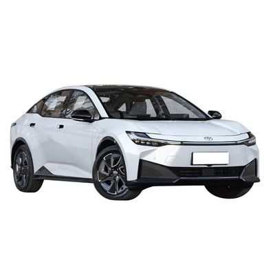 Bom preço. 2024 TO-YOTA BZ3 AWD 616km Carros usados 270 N.m Torque máximo 1885kg Peso do veículo Produzido em energia Veículos elétricos on-line